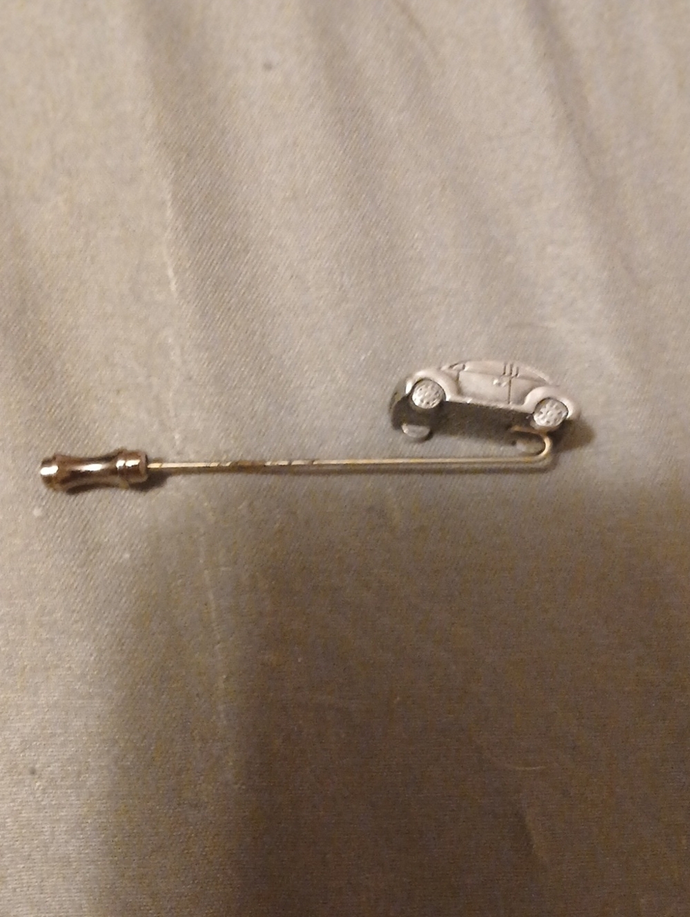 Silver Car-Themed Women's Brooch Pin